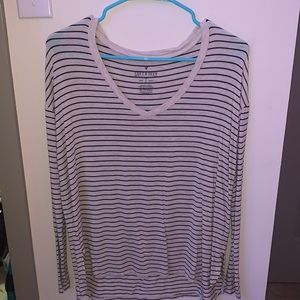 american eagle soft and sexy v-neck long sleeve